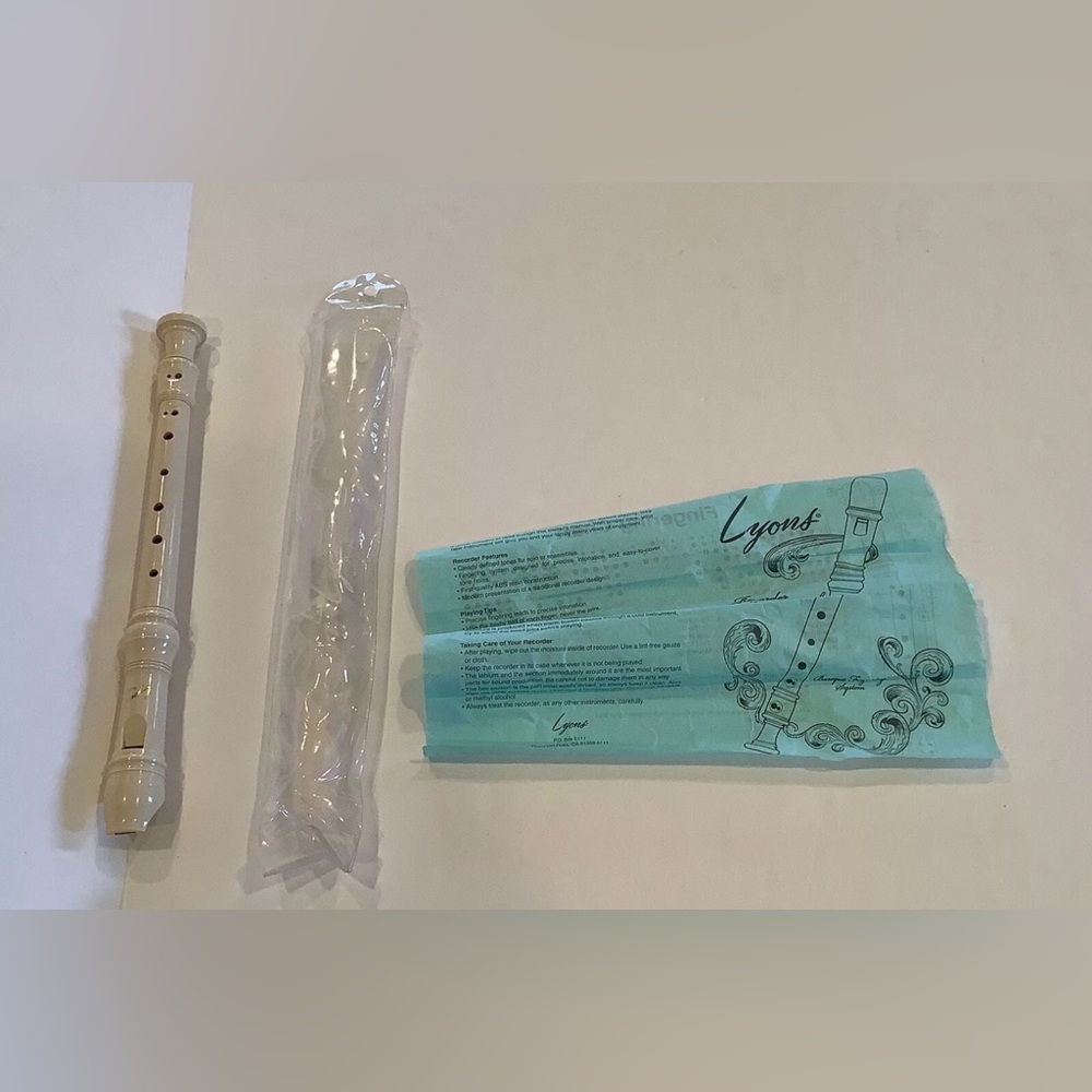 Lyons R491 Flutophone Recorder Baroque Fingering System School Music